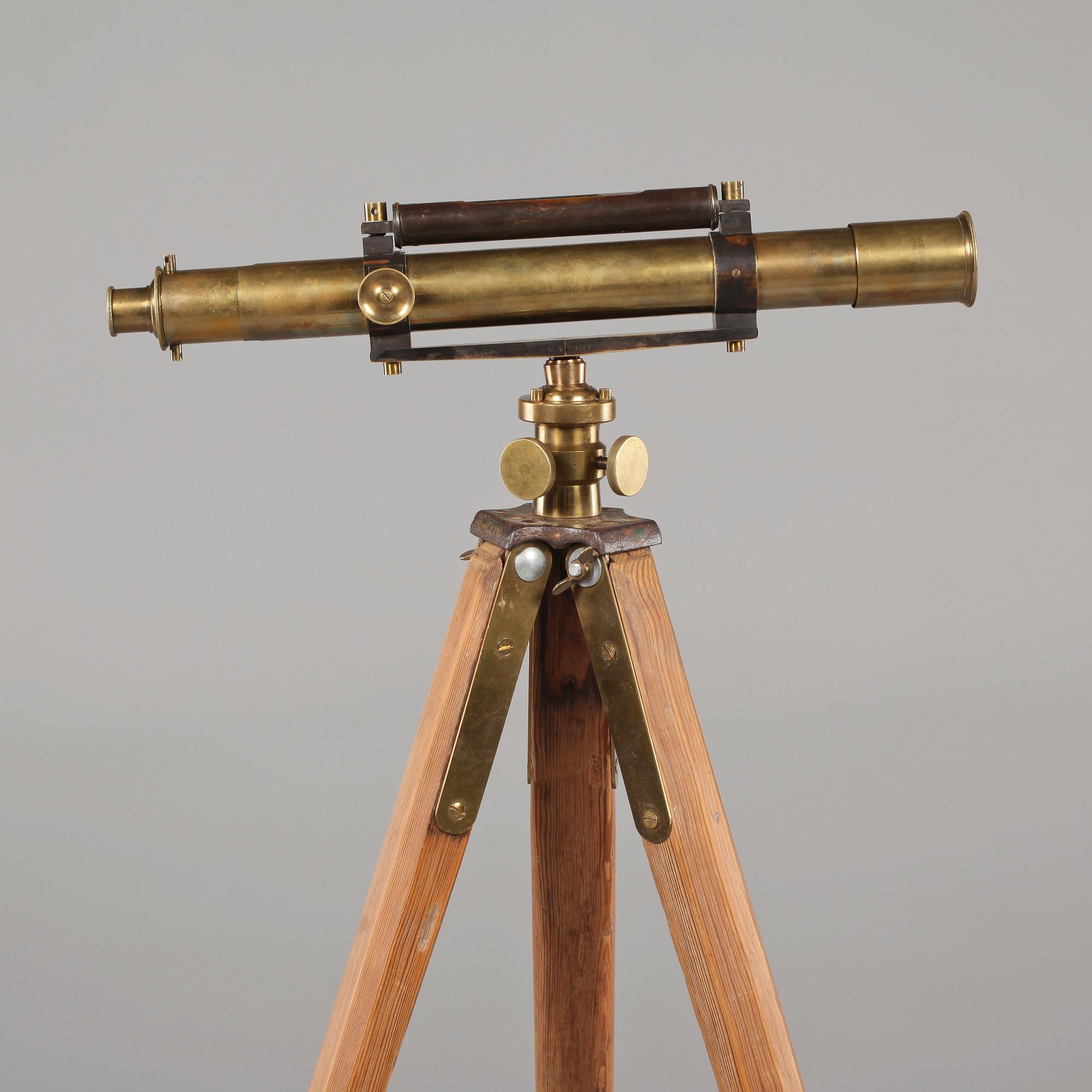 MÄTINSTRUMENT, F J Berg, Stockholm, omkring sekelskiftet 1900.