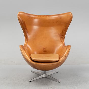 Arne Jacobsen, fåtölj, "Ägget", formgiven 1958.