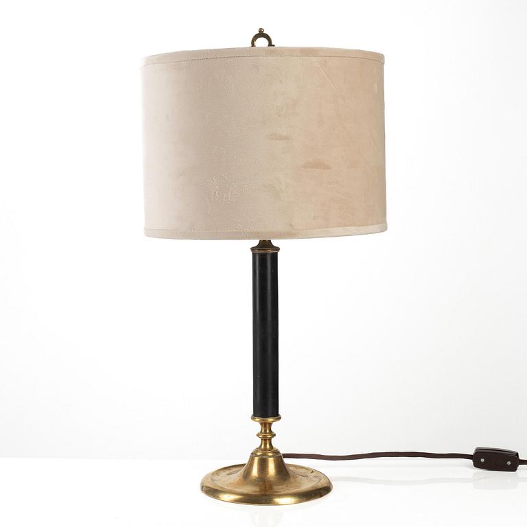 Melchior Wernstedt, a  model "25760" table lamp, Nordiska Kompaniet 1920s.