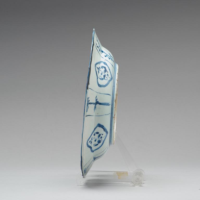 A blue and white kraak dish, Ming dynasty, Wanli (1572-1620).