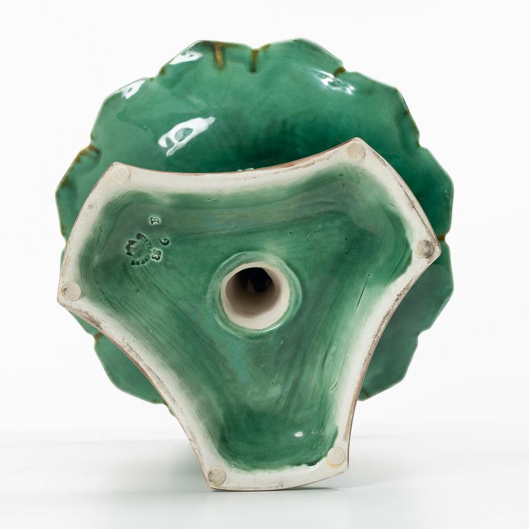 Uppsatsskål, majolika. Gustavsberg, 1800-talets slut.