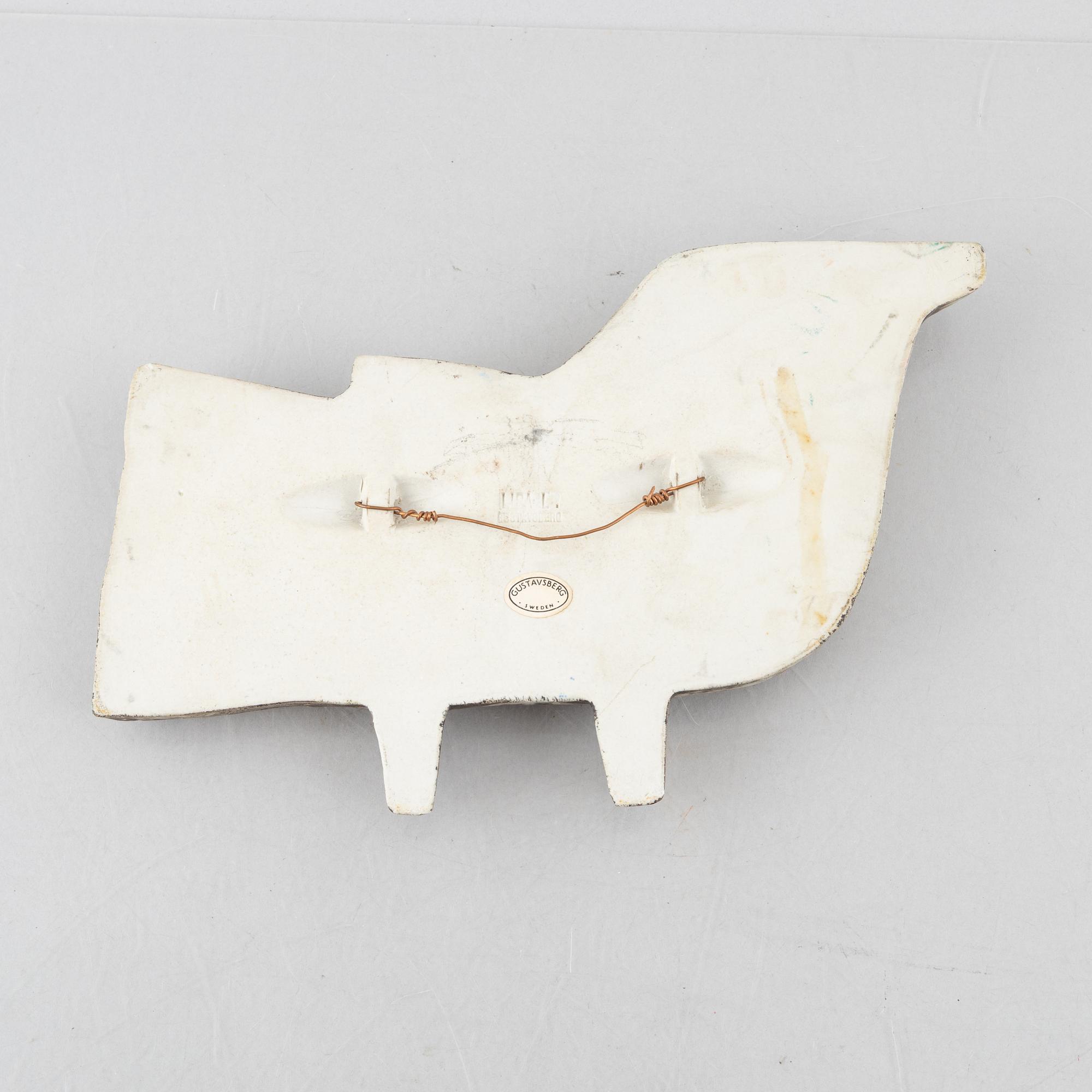 Lisa Larson, väggreliefer, 3 st, stengods, bl.a. ur serien "Unik", Gustavsberg.