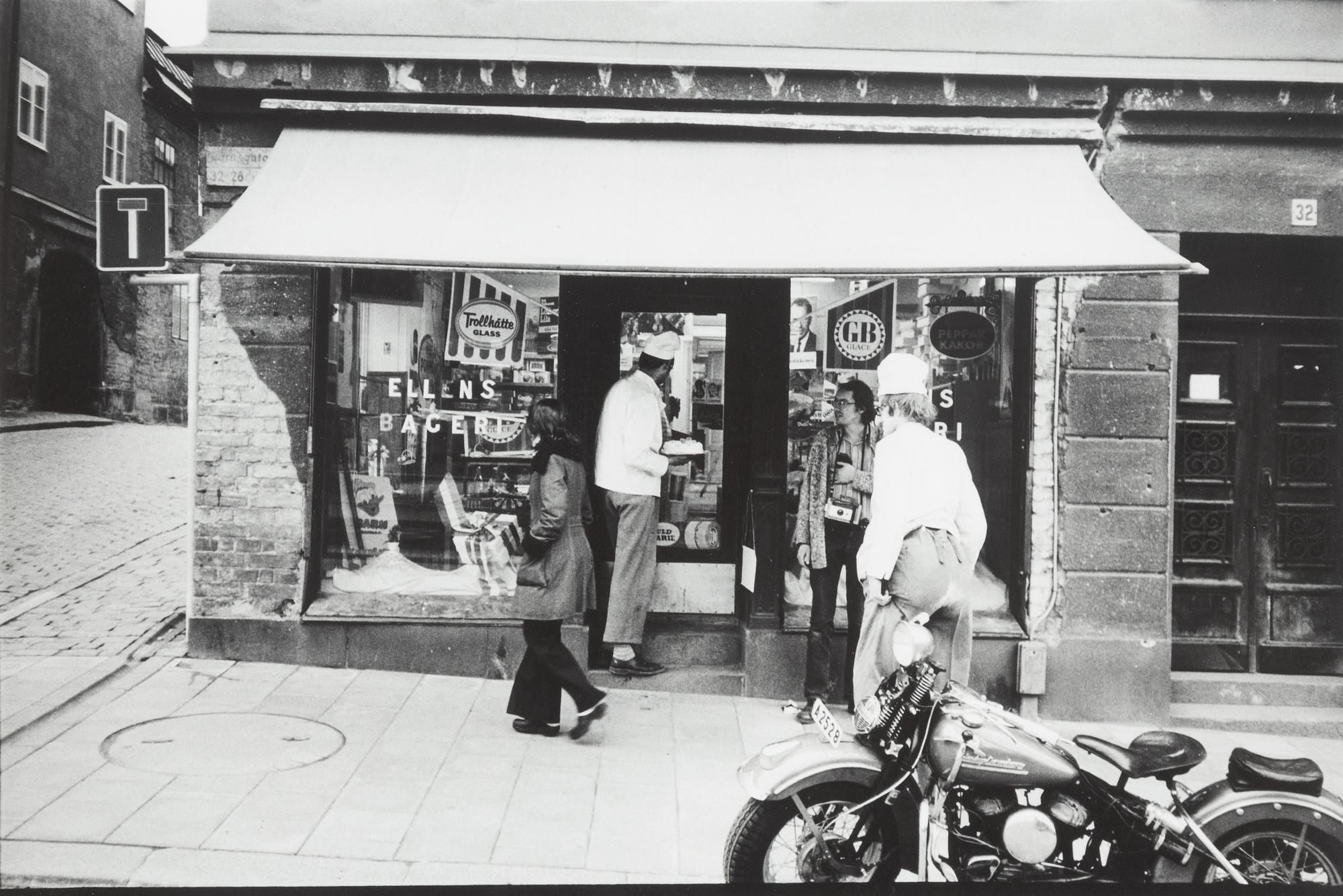 Carl Johan De Geer, photo, signed 10/30.