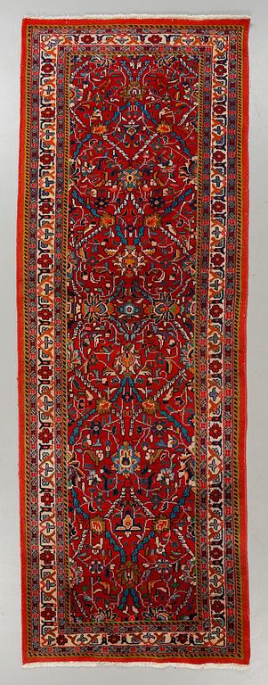 MATTA, orientalisk, 1900-talets andra hälft, ca 290 x 105 cm.