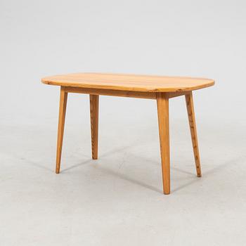 Carl Malmsten, soffbord 'Sprätthöken'.