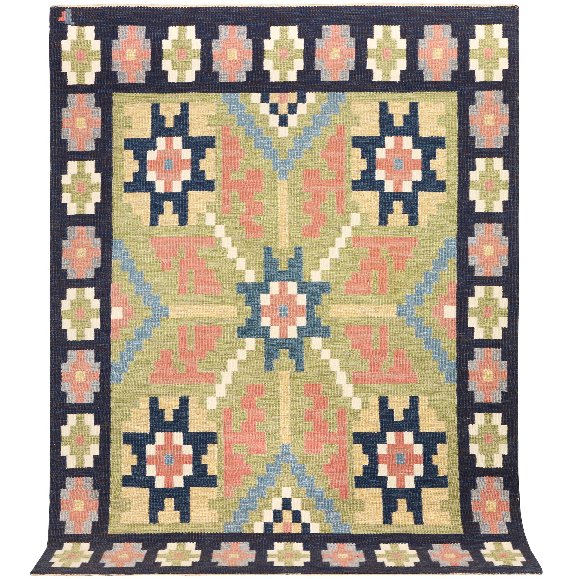 Erik Lundberg, a flat weave carpet, c. 240 x 173 cm.