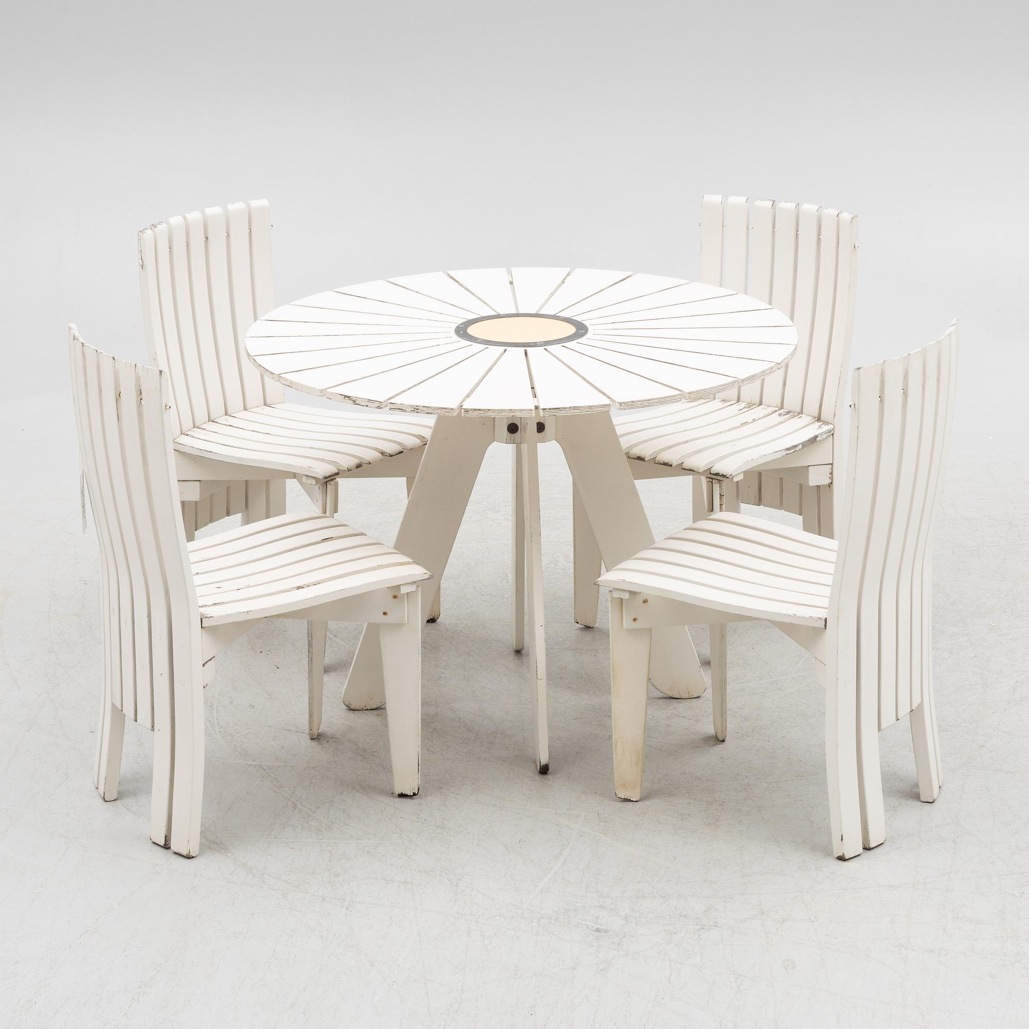 Alvar & Aino Aalto, an 'Aurino' garden furniture set with table and four chairs.