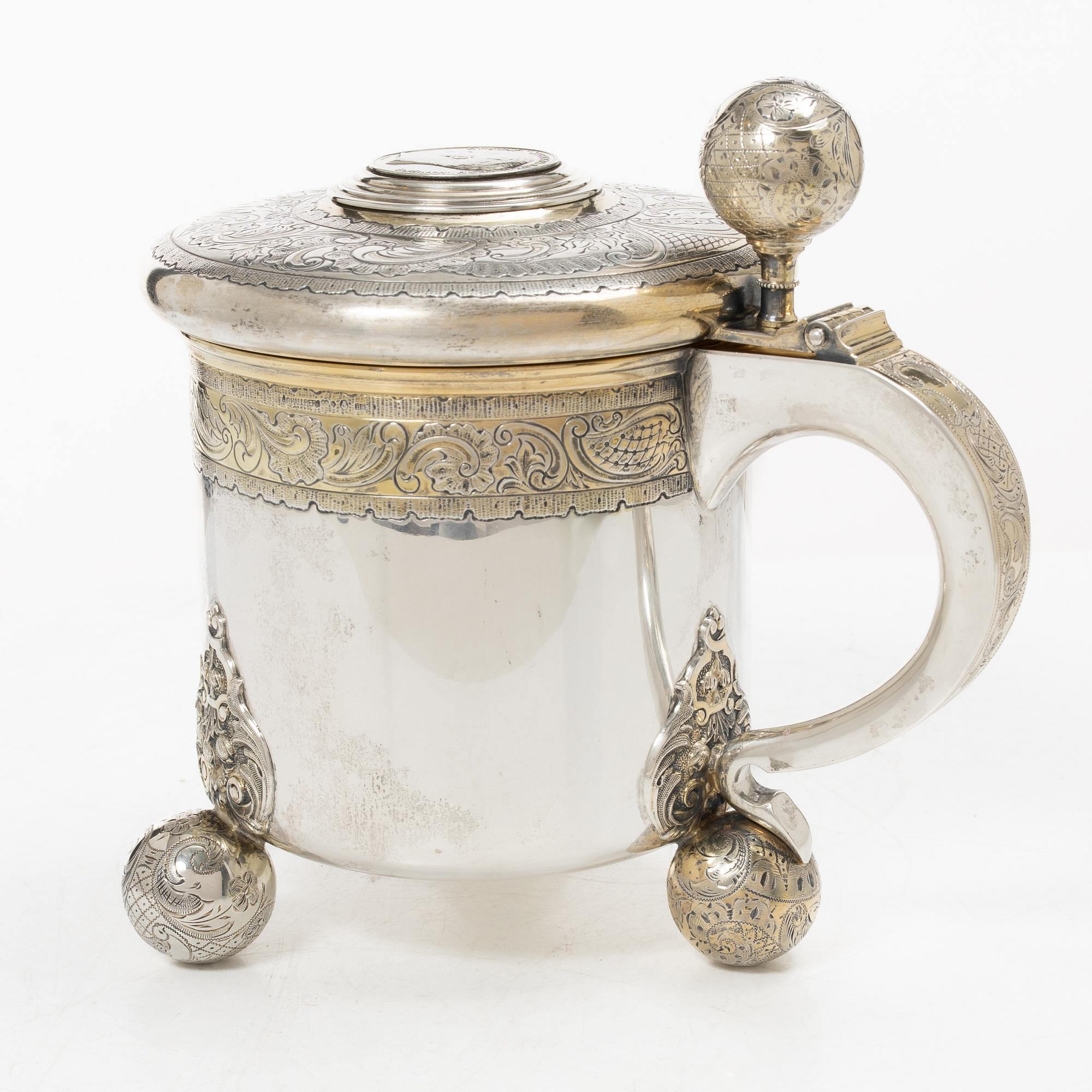 C.G. Hallberg, Dryckeskanna, silver, Stockholm 1928.