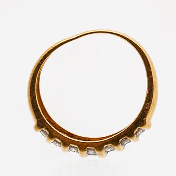 RING 18K guld med briljanter ca 0,40 ct totalt.