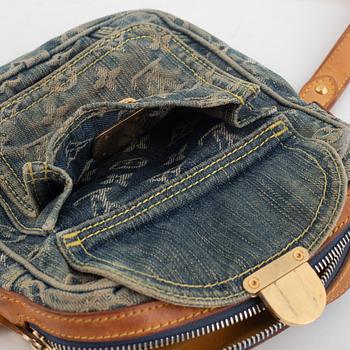 Louis Vuitton, väska, "Monogram Denim Camera Bag", 2007.