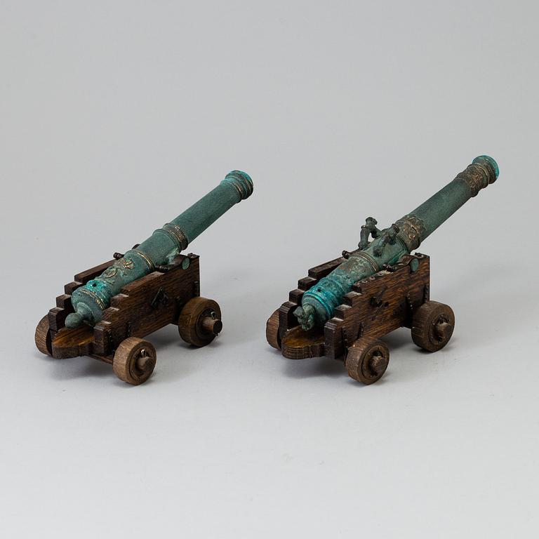 A pair of decorative canons, "Vasa 1628", Svensk Metallkonst AB, Karlskrona.