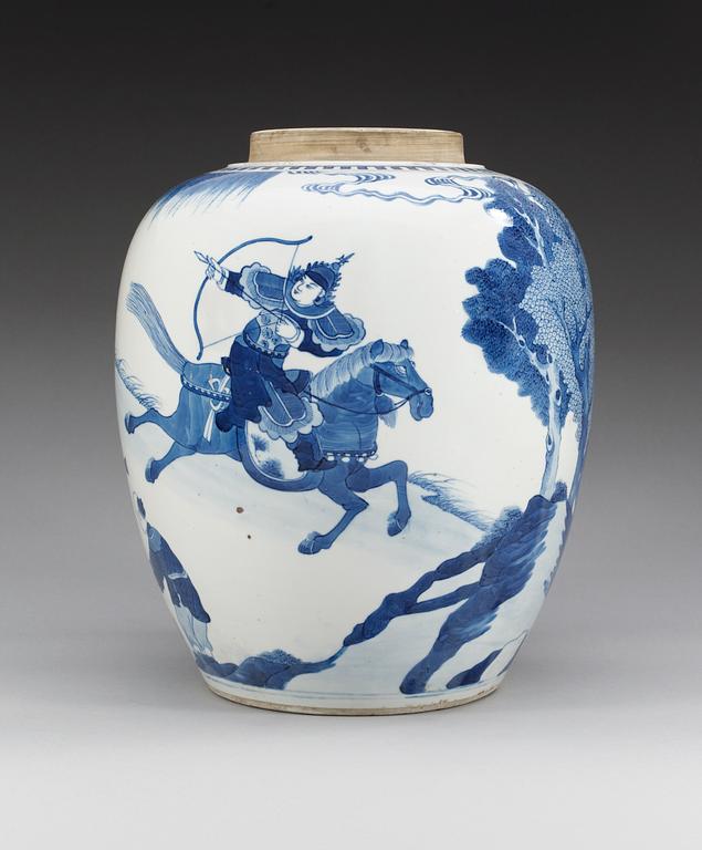 A blue and white jar, Qing dynasty, 19th Century.