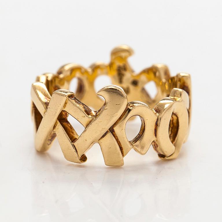 Tiffany & Co, Paloma Picasso, ring, 'XO', in 18K gold.
