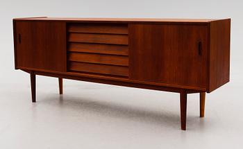 SIDEBOARD, "Trio", Nils Johnsson, Troeds, Bra Bohag, Bjärnum, 1900-talets andra hälft.