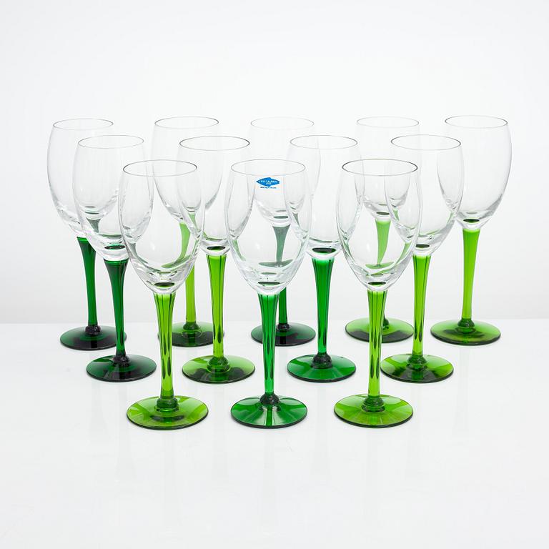 Saara Hopea, a 12-piece set of 'Traviata' wine glasses, Nuutajärvi.