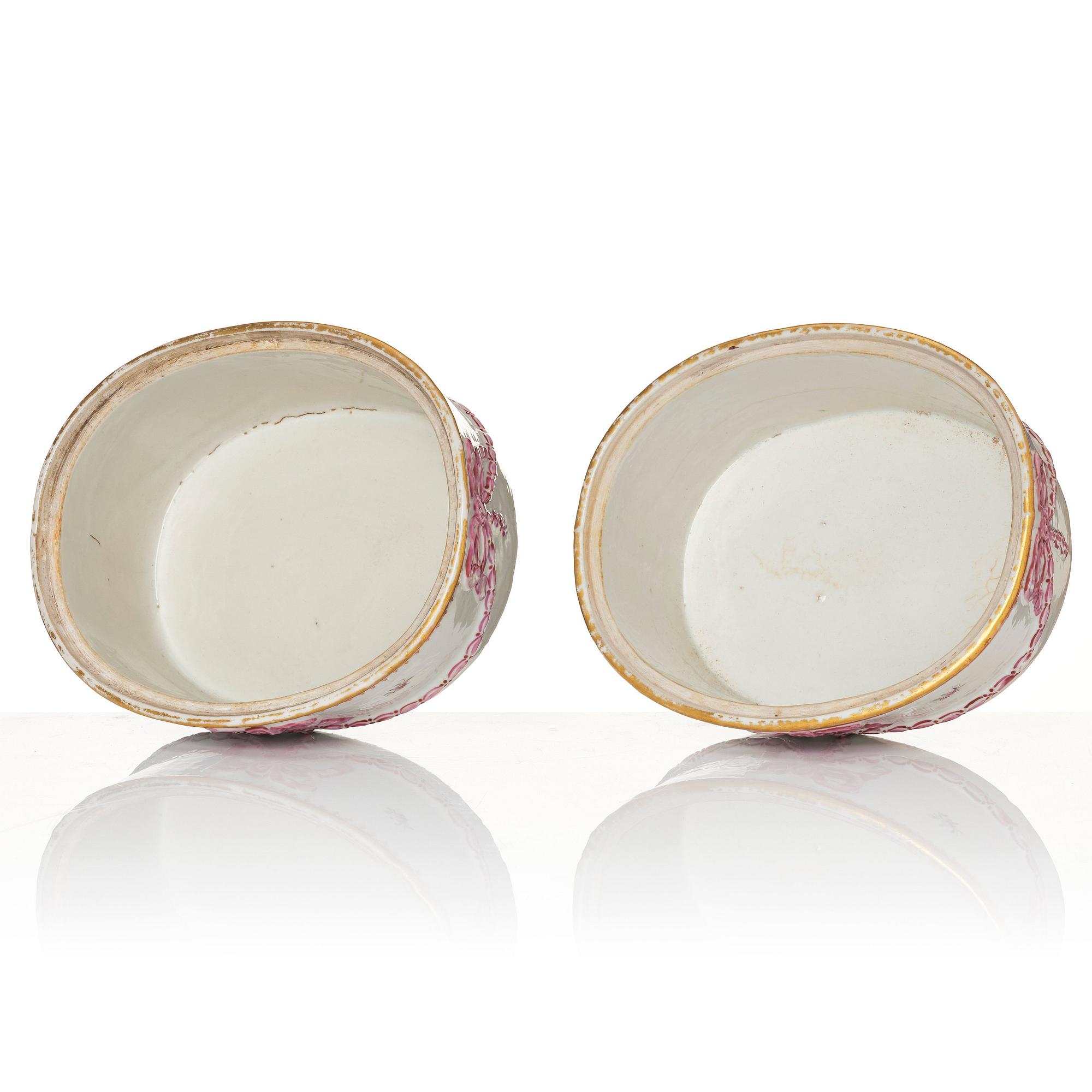 A pair of famille rose 'Export porcelain' tureens with covers, Qing dynasty, 18th century.