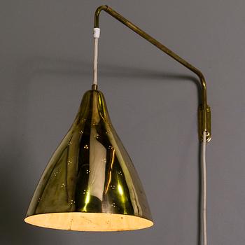 Lisa Johansson-Pape, A mid 20th century wall light for Stockmann Orno, Finland.