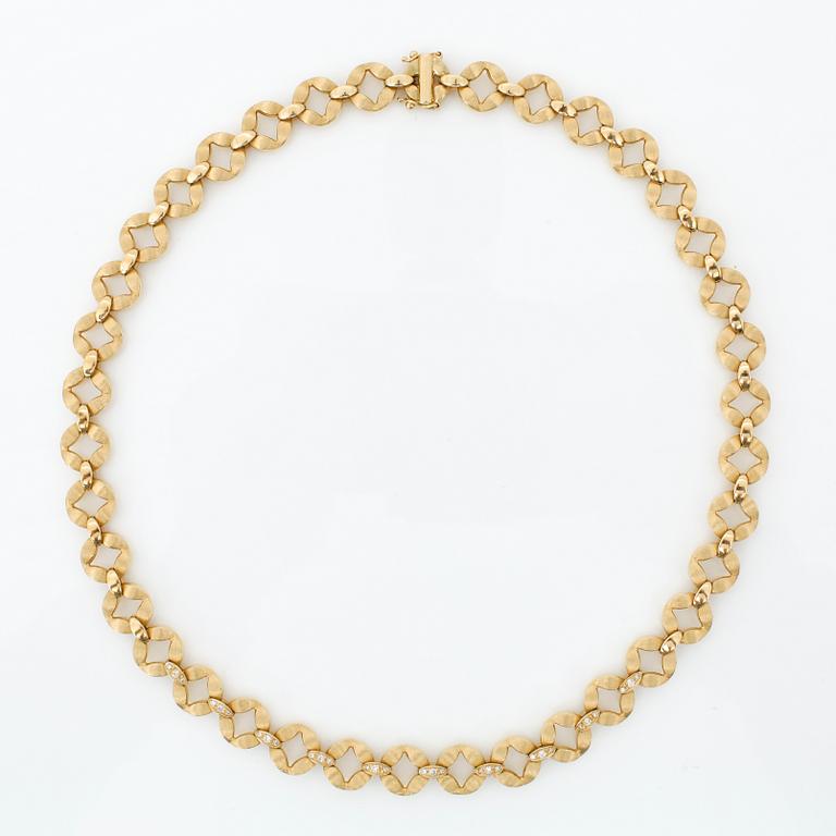 COLLIER, Chiampesan, Gioielli, Italien, 18k guld med briljantslipade diamanter tot ca 0,10ct. Vikt ca46g.