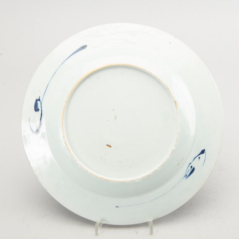 A set of 6 + 3 Chinese Qing Dynasty porcelain plates.