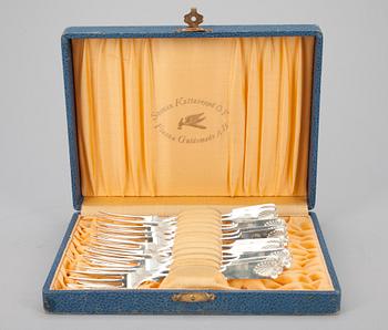 TÅRTGAFFLAR, 12 st, silver, Musslan, Finska Guldsmeds AB, Åbo 1929. Vikt 195 g.