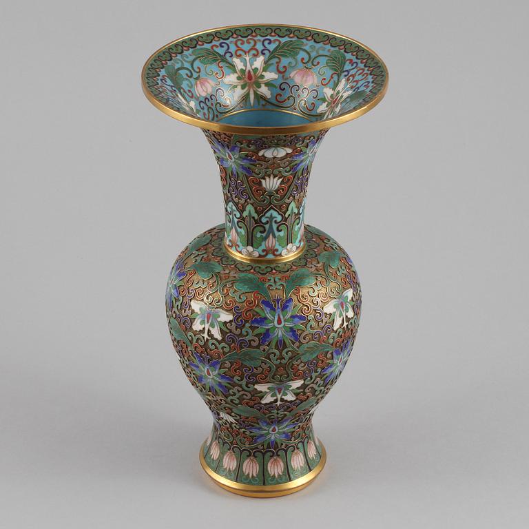 VAS, cloisonné, orientalisk, 1900-tal.