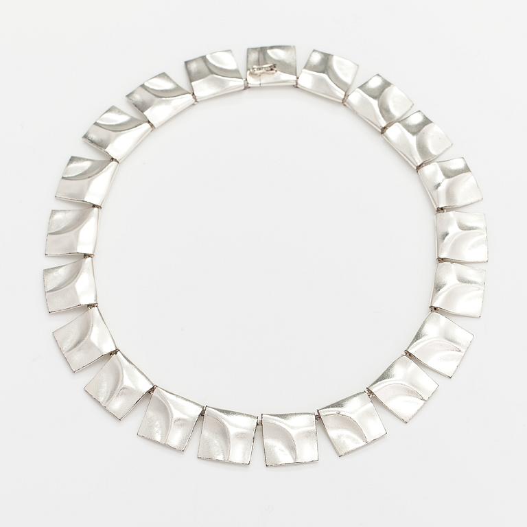Björn Weckström, A sterling silver neckalce "Galactic peaks". Lapponia 1988.