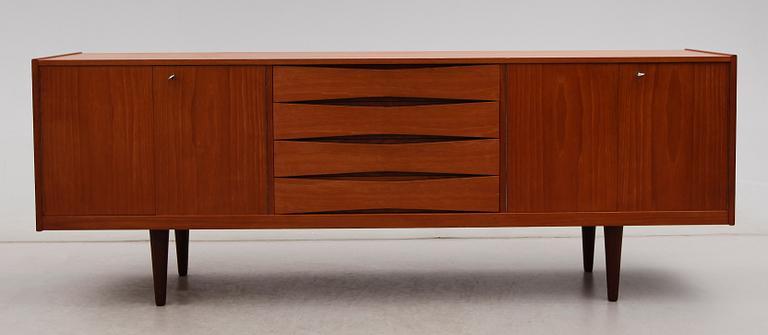 SIDEBOARD, Skeie & Co. Norheimsund, Norge, 1900-talets andra hälft.