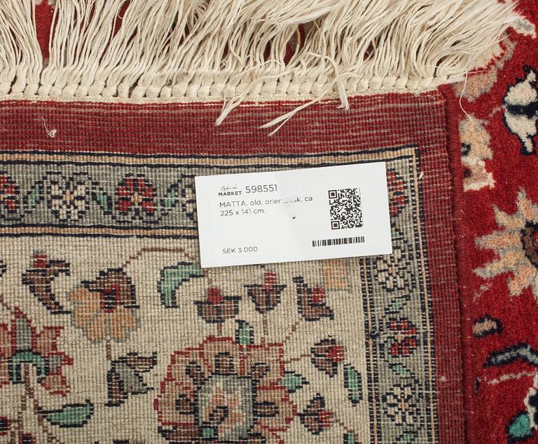 MATTA, old, orientalisk, ca 225 x 141 cm.