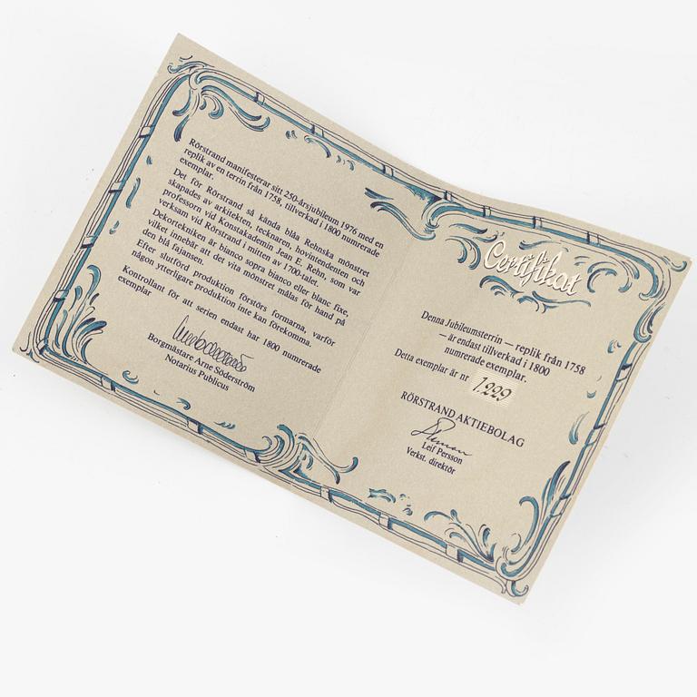 Tureen, porcelain, after an original from 1758, Rörstrand, 1976.