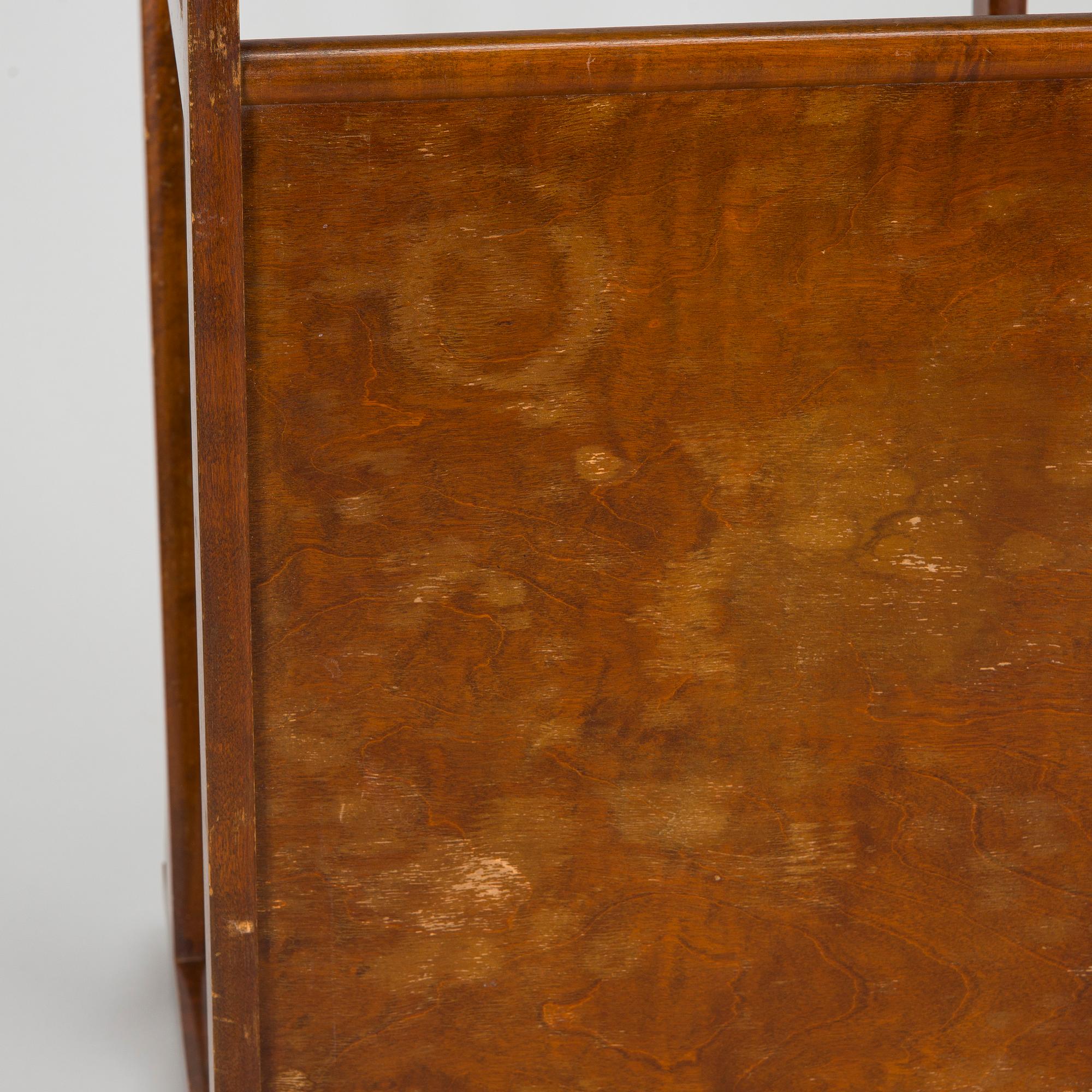 Ilmari Tapiovaara, a 1940s tea trolley Keravan for Puuteollisuus.