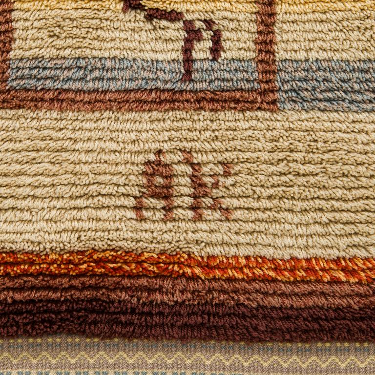 A finnish long pile rya rug, circa 135 x 100 cm.