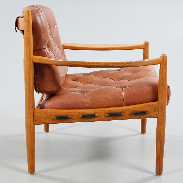 A armchair designed by Ingemar Thillmark, namned Läckö, made by OPE in Jönköping in the middle of the 1960s.