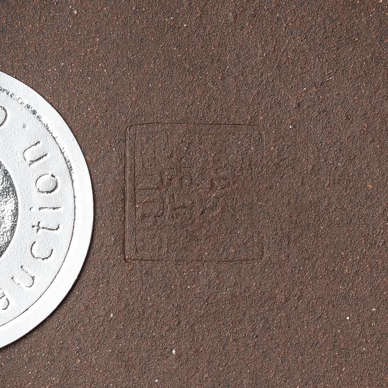 Two Chinese yixing teapots, 1980s.