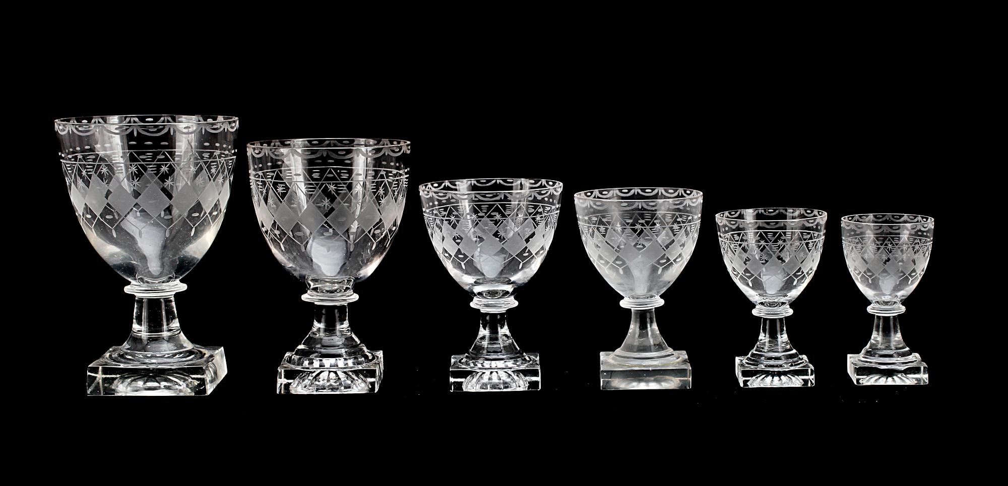 GLASSERVIS, 42 delar, sengustaviansk stil, 1800/1900-tal.