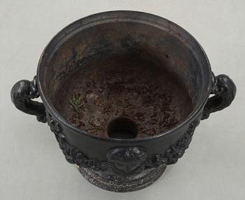 TRÄDGÅRDSURNA, gjutjärn, 1900-tal.