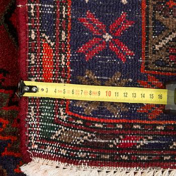 Matto, itämainen, n. 193x127 cm.