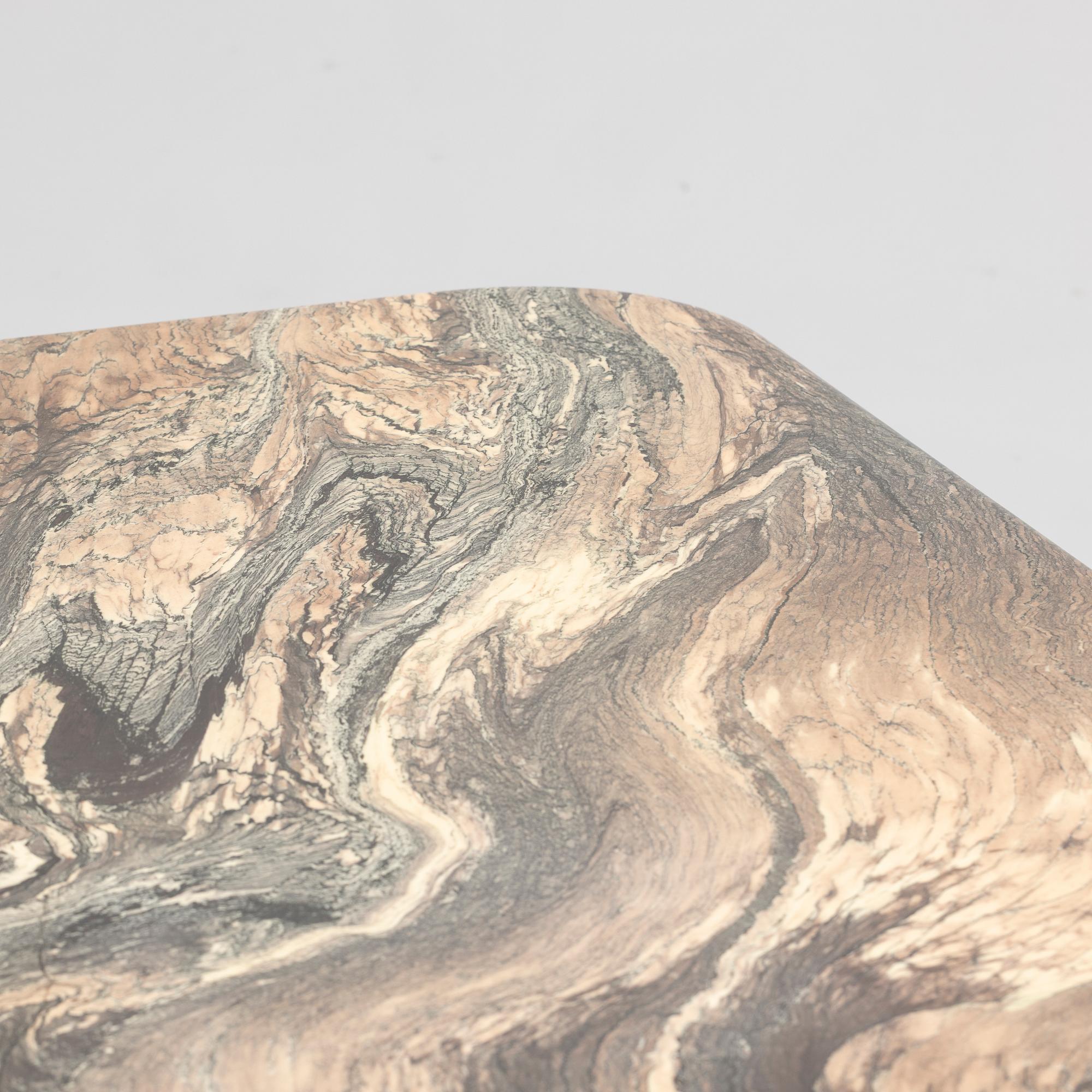 Coffee table, marble, second half of the 20th century.