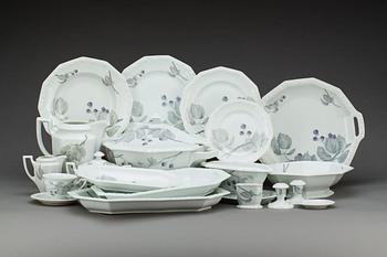 SERVISDELAR, 112 delar, "Maria Björnbär", Rosenthal, porslin, 1900-talets andra hälft.