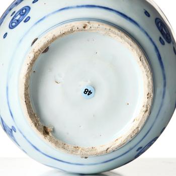 A blue and white jar, Ming dynasty, Jiajing (1522-1566).
