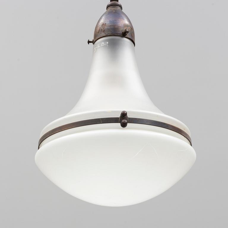 PETER BEHRENS, taklampa, "Luzette", modell L1522, , AEG, 1900-talets början.