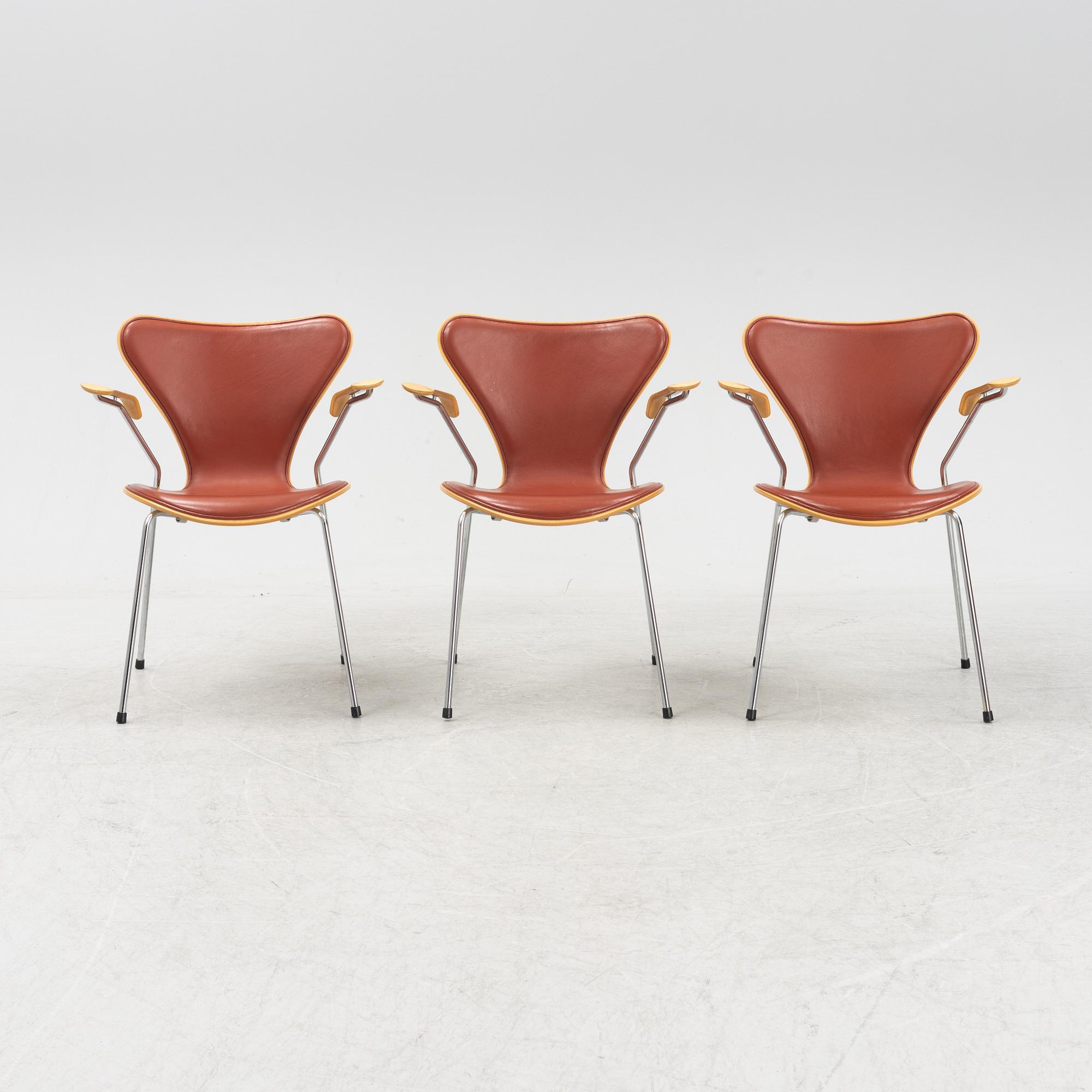 Arne Jacobsen, a set of three model 'Seven' chairs, Fritz Hansen, Denmark, dated 2001.