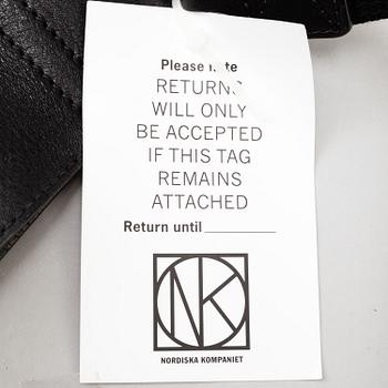 A Mulberry "Anthony Messenger Black" shoulder bag.