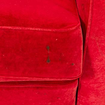 A mid-20th century armchair.