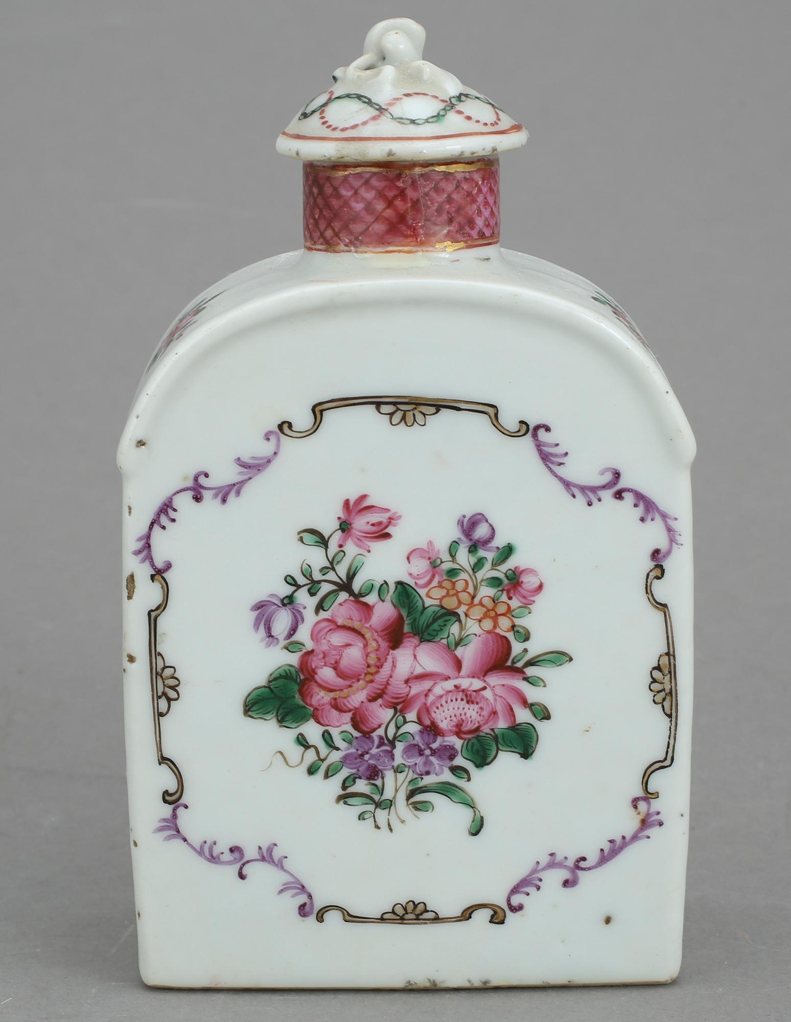 TEDOSA, porslin, Qingdynastin Qianlong 1736-95.