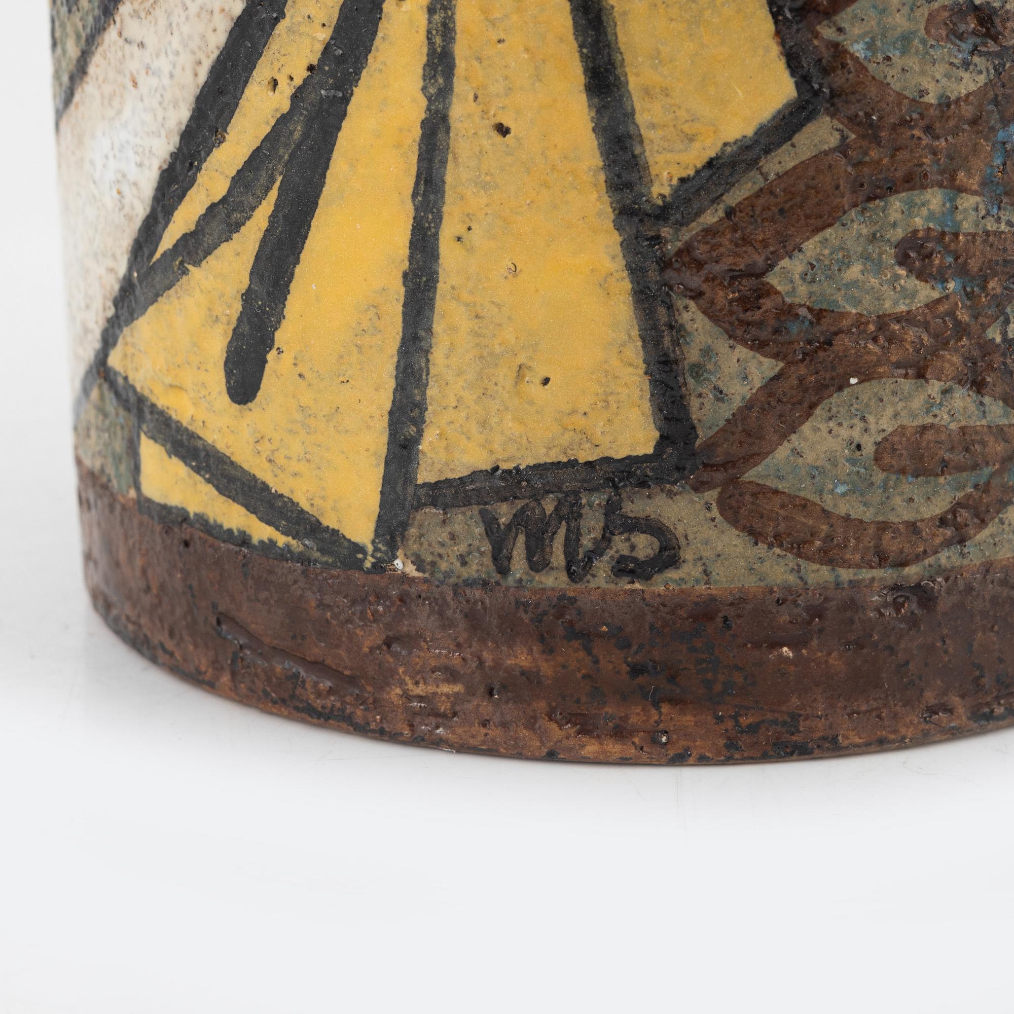 Mari Simmulson, a vase and two dishes, Upsala-Ekeby.