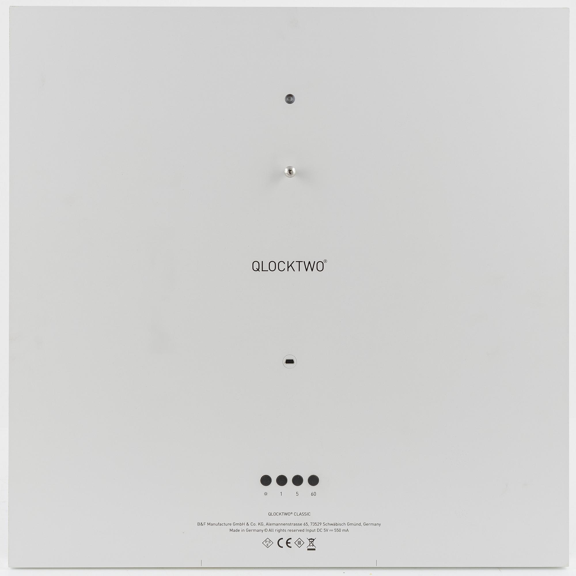 Biegert & Funk, väggur, QlockTwo Classic Creators Edition Rust.