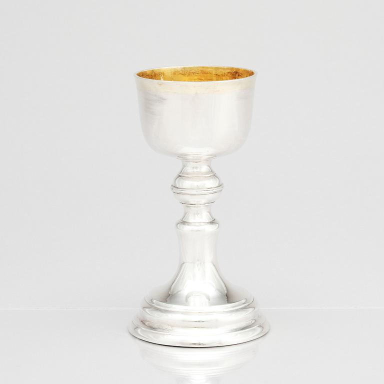 A Swedish 18th century parcel-gilt cup and dish, mark of Simson Ryberg, Stockholm 1772.