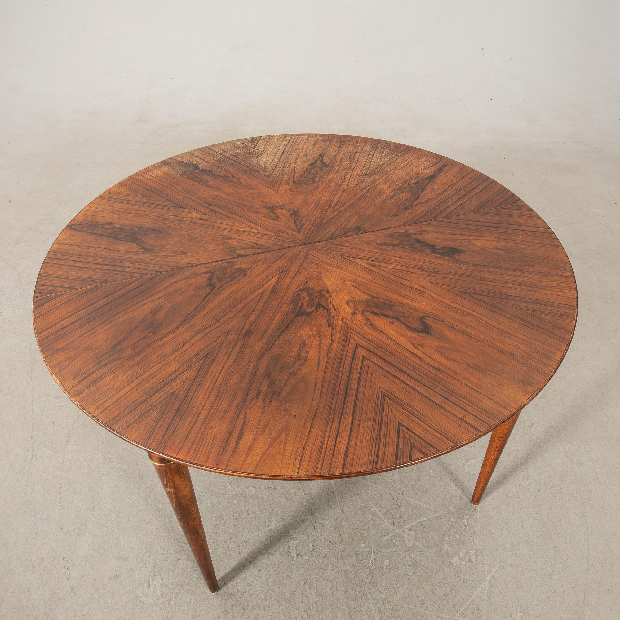 Torbjørn Afdal, Dining group 7 dlr model 113, Vamo Møbelfabrik, Sønderborg.