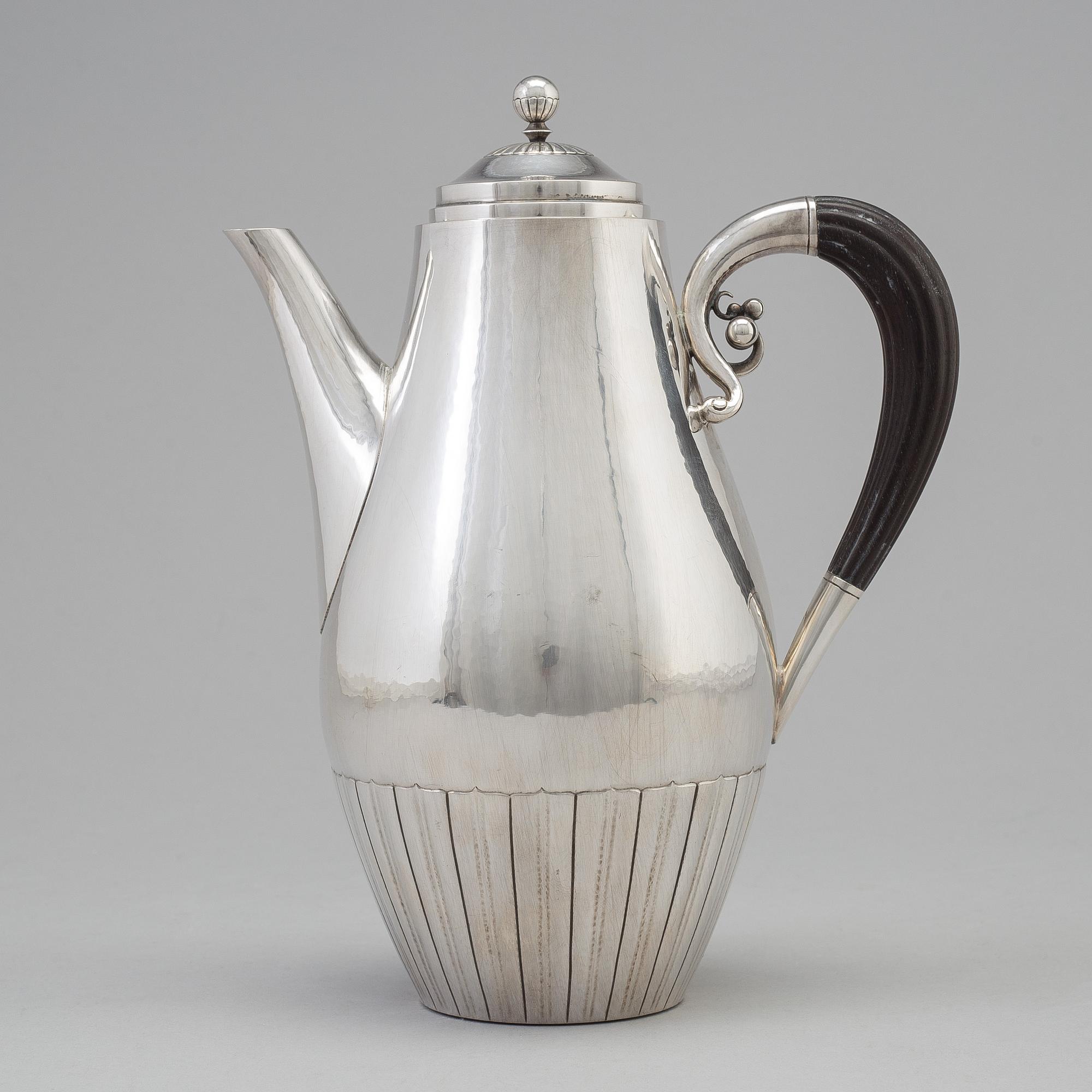 JOHAN ROHDE, Kaffeservis, 3 delar, "Cosmos", sterling silver, Georg Jensen, Köpenhamn, efter 1945.