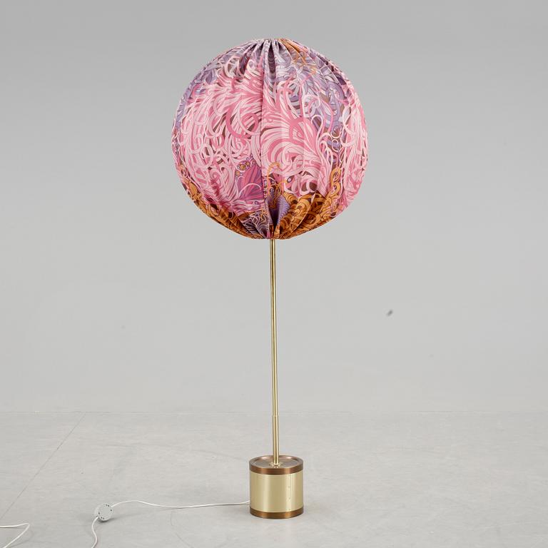 GOLVLAMPA, Hans Agne Jakobsson, Markaryd, 1900-talets andra hälft.